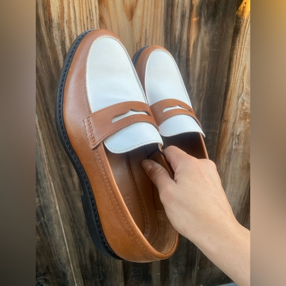 Men’s Express shoes.  White and Brown. Size 9. Brand New. - Picture 1 of 6